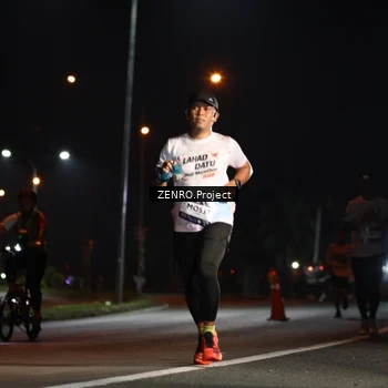 Runner Photo 7652559