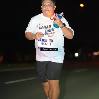 Runner Photo 7652561