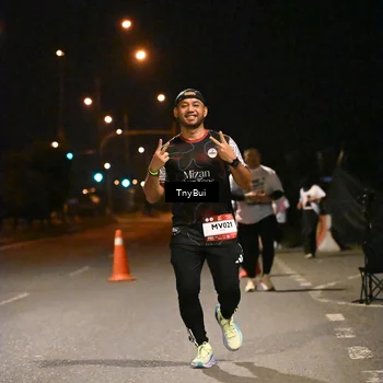 Runner Photo 7652564