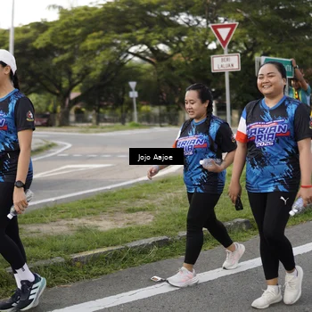 Runner Photo 7652574