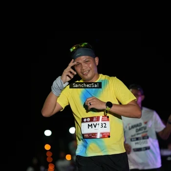 Runner Photo 7652590