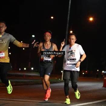 Runner Photo 7652594