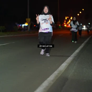 Runner Photo 7652604