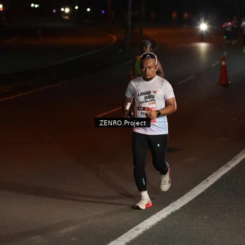 Runner Photo 7652643