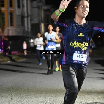 Runner Photo 7652653