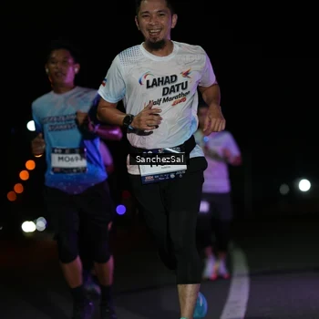 Runner Photo 7652683