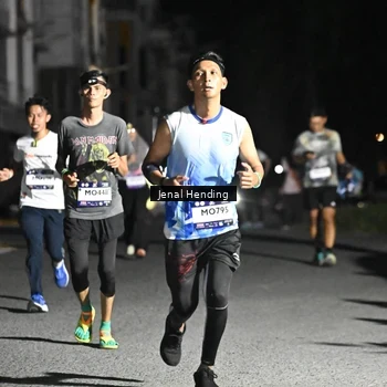 Runner Photo 7652684