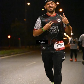Runner Photo 7652699