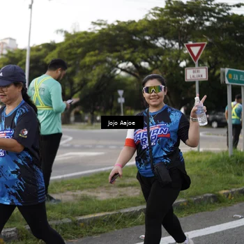 Runner Photo 7652705