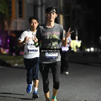 Runner Photo 7652733