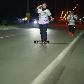Runner Photo 7652750