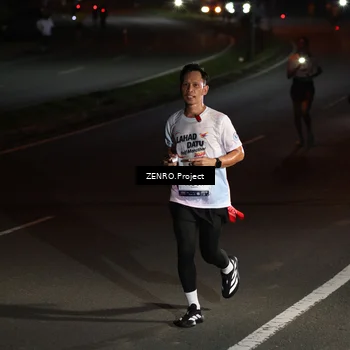 Runner Photo 7652760