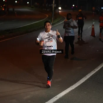 Runner Photo 7652781