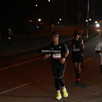 Runner Photo 7652811