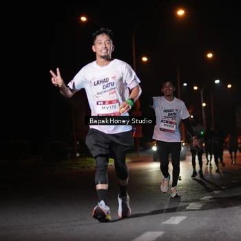 Runner Photo 7652816