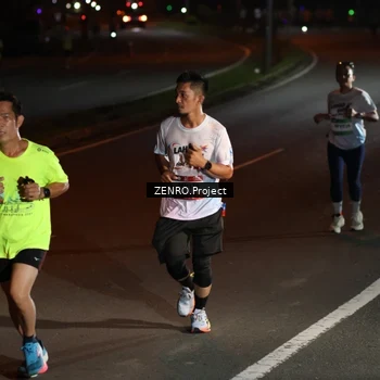 Runner Photo 7652848