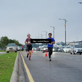 Runner Photo 7652851
