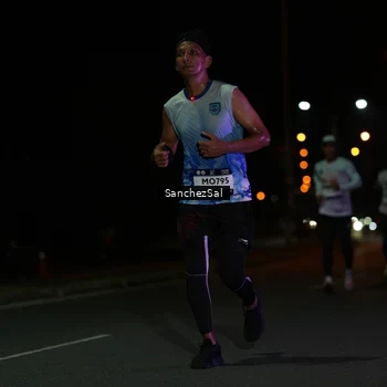 Runner Photo 7652868