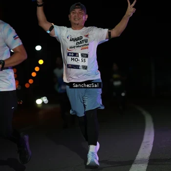 Runner Photo 7652882