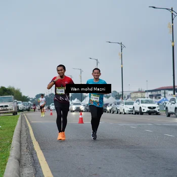 Runner Photo 7652889