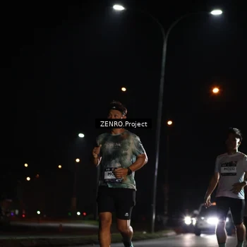 Runner Photo 7652895