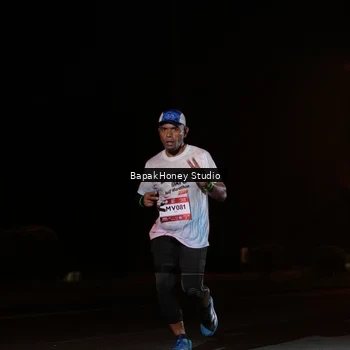 Runner Photo 7652901
