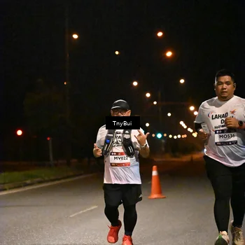 Runner Photo 7652905