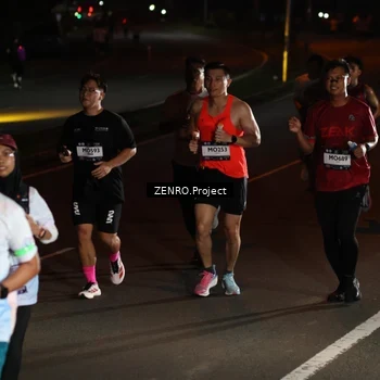 Runner Photo 7652912