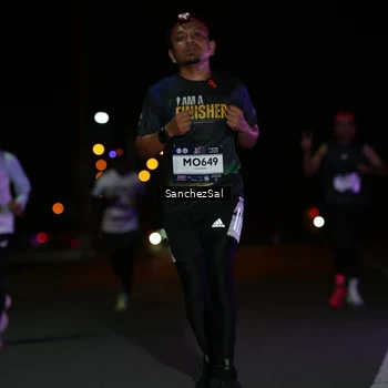 Runner Photo 7652917