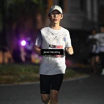 Runner Photo 7652940