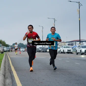 Runner Photo 7652946
