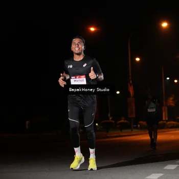 Runner Photo 7652948