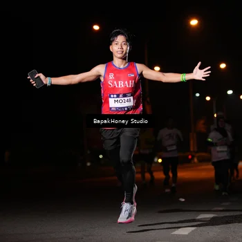 Runner Photo 7652970