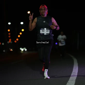 Runner Photo 7652973