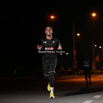 Runner Photo 7652982