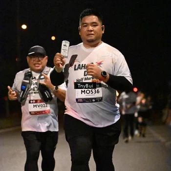 Runner Photo 7653011