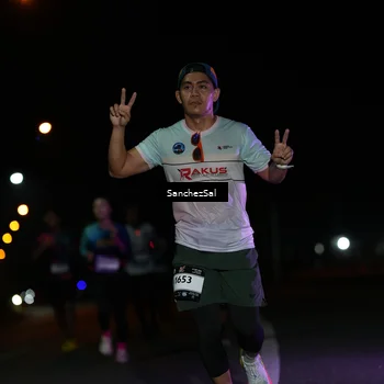Runner Photo 7653014