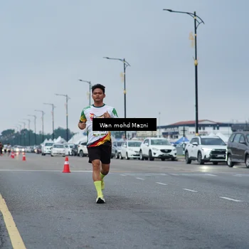 Runner Photo 7653016