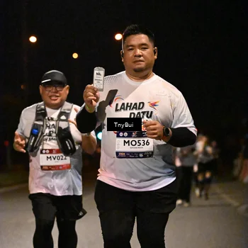 Runner Photo 7653017