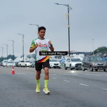 Runner Photo 7653026