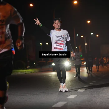Runner Photo 7653027