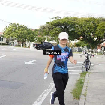 Runner Photo 7653034