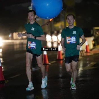 Runner Photo 7653054