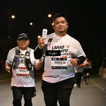 Runner Photo 7653059