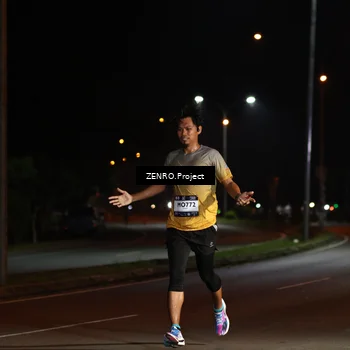 Runner Photo 7653060