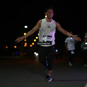 Runner Photo 7653063