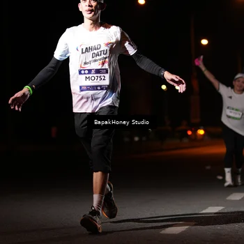 Runner Photo 7653064