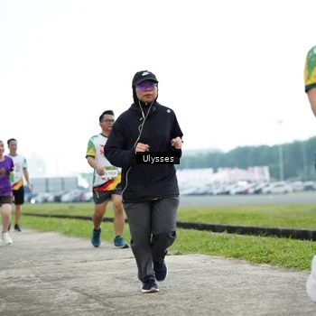 Runner Photo 7653079