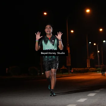 Runner Photo 7653087