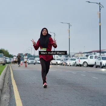 Runner Photo 7653099